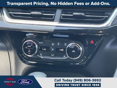 Used 2025 Chevrolet Trax RS w/ Sunroof Package FWD image 13