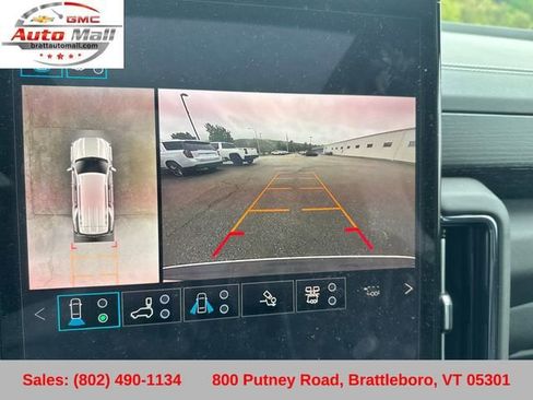 Used 2025 GMC Yukon AT4 Ultimate AWD/4WD image 21