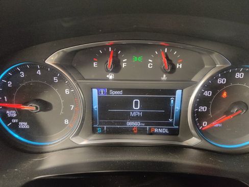 Used 2018 Chevrolet Traverse Premier AWD/4WD image 23