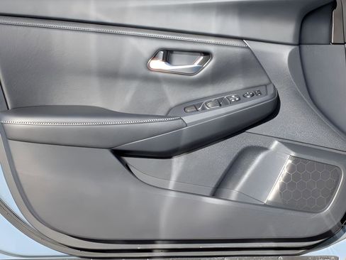 Certified 2025 Nissan Sentra SV w/ All-Weather Package FWD image 12