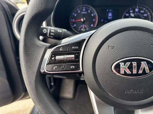 Used 2020 Kia Forte LXS image 29