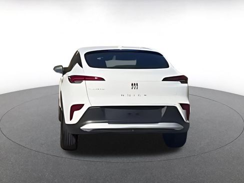 Used 2025 Buick Envista Preferred image 16