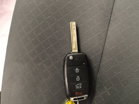 Used 2019 Kia Sorento S AWD/4WD image 32