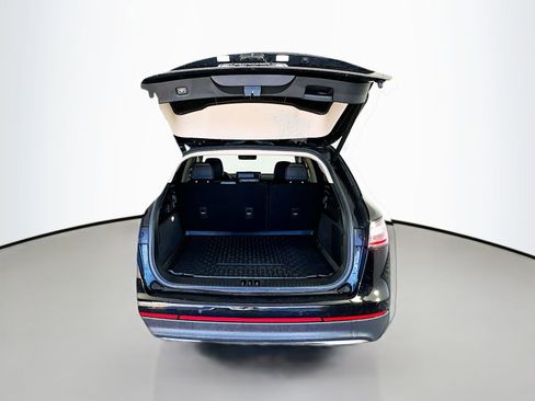 Used 2022 Lincoln Nautilus Reserve AWD/4WD image 28