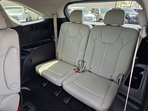 Used 2022 Kia Sorento S FWD image 16