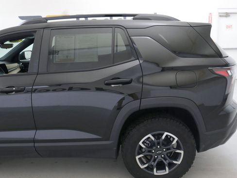 Used 2025 Chevrolet Equinox ACTIV w/ Safety and Technology Package image 5