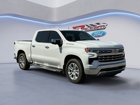 Used 2024 Chevrolet Silverado 1500 LTZ w/ LTZ Convenience Package II image 7