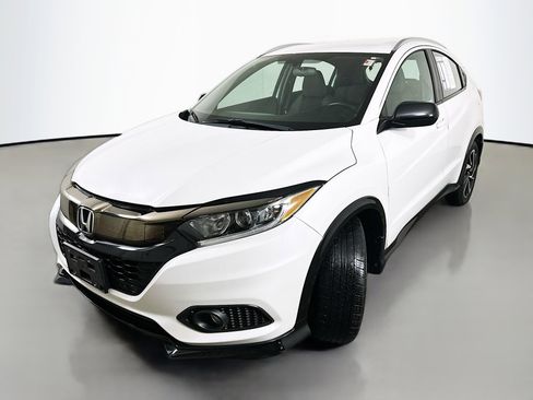 Used 2019 Honda HR-V Sport image 3