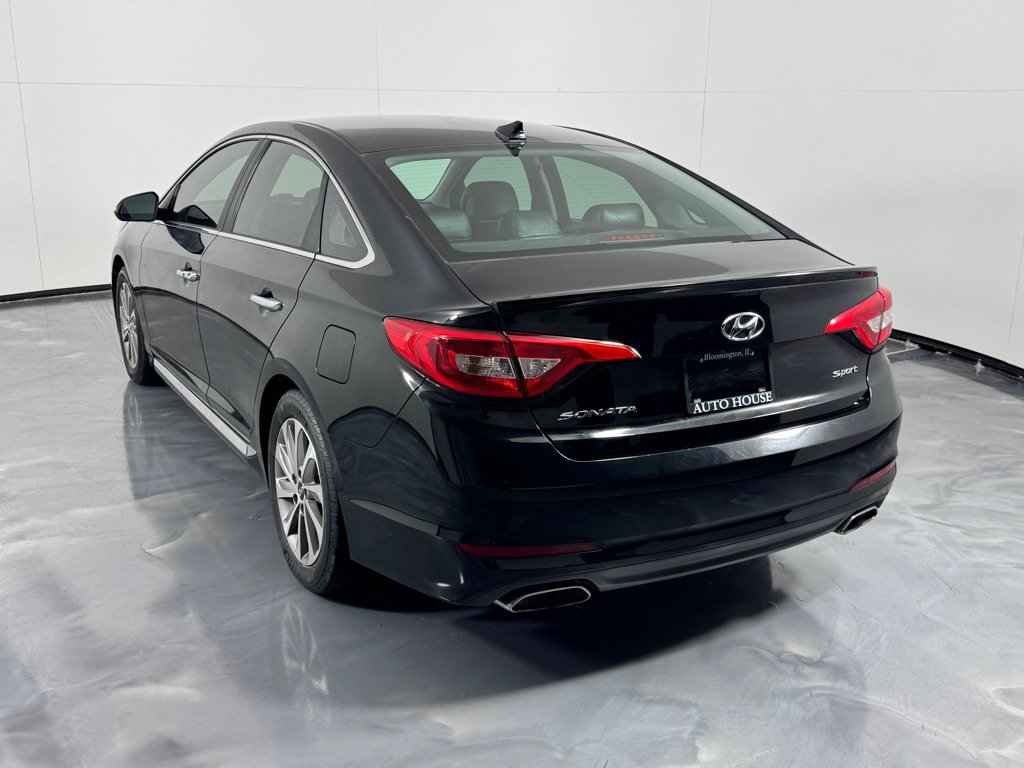 Used 2015 Hyundai Sonata Sport w/ Option Group 03 FWD image 7