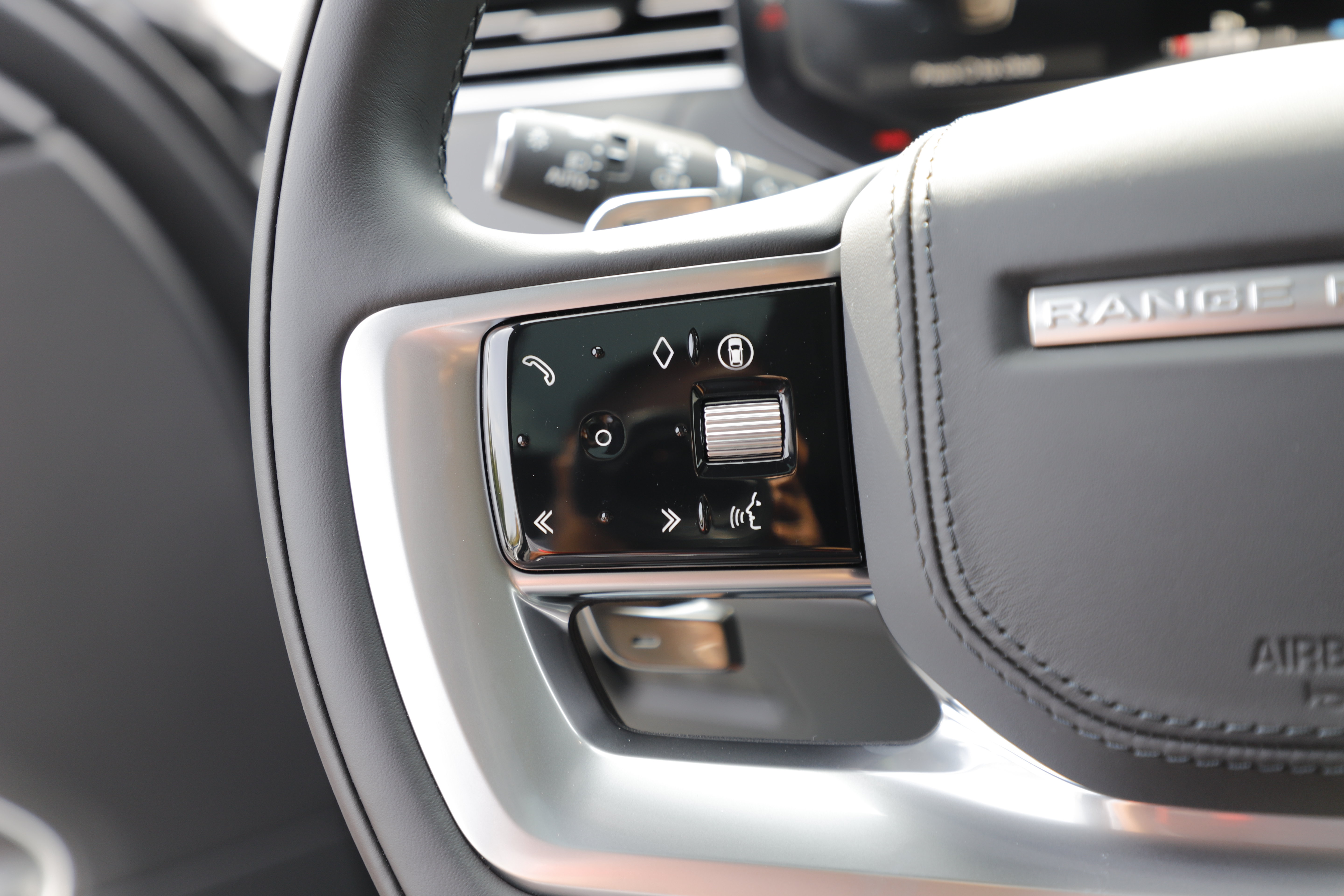 New 2026 Land Rover Range Rover SE AWD/4WD image 21