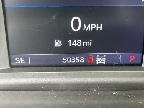 Used 2022 Chevrolet Silverado 2500 LT w/ Convenience Package image 24