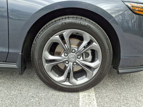 Used 2024 Honda Accord EX image 8