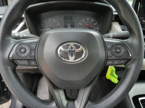 Used 2024 Toyota Corolla LE FWD image 26