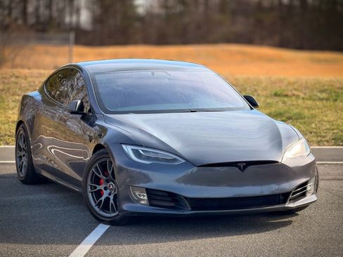 Used 2018 Tesla Model S P100D image 1