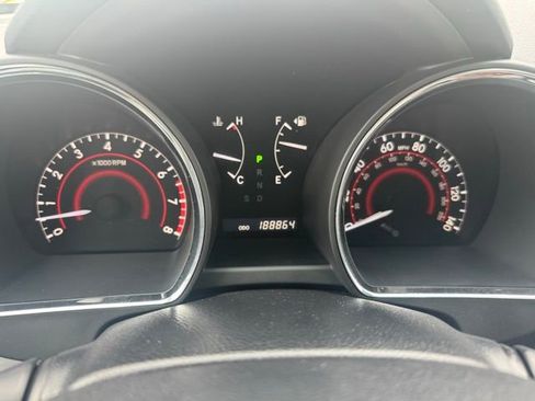 Used 2012 Toyota Highlander Limited w/ Tow Pkg image 24