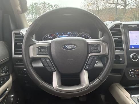 Used 2021 Ford Expedition XLT image 15