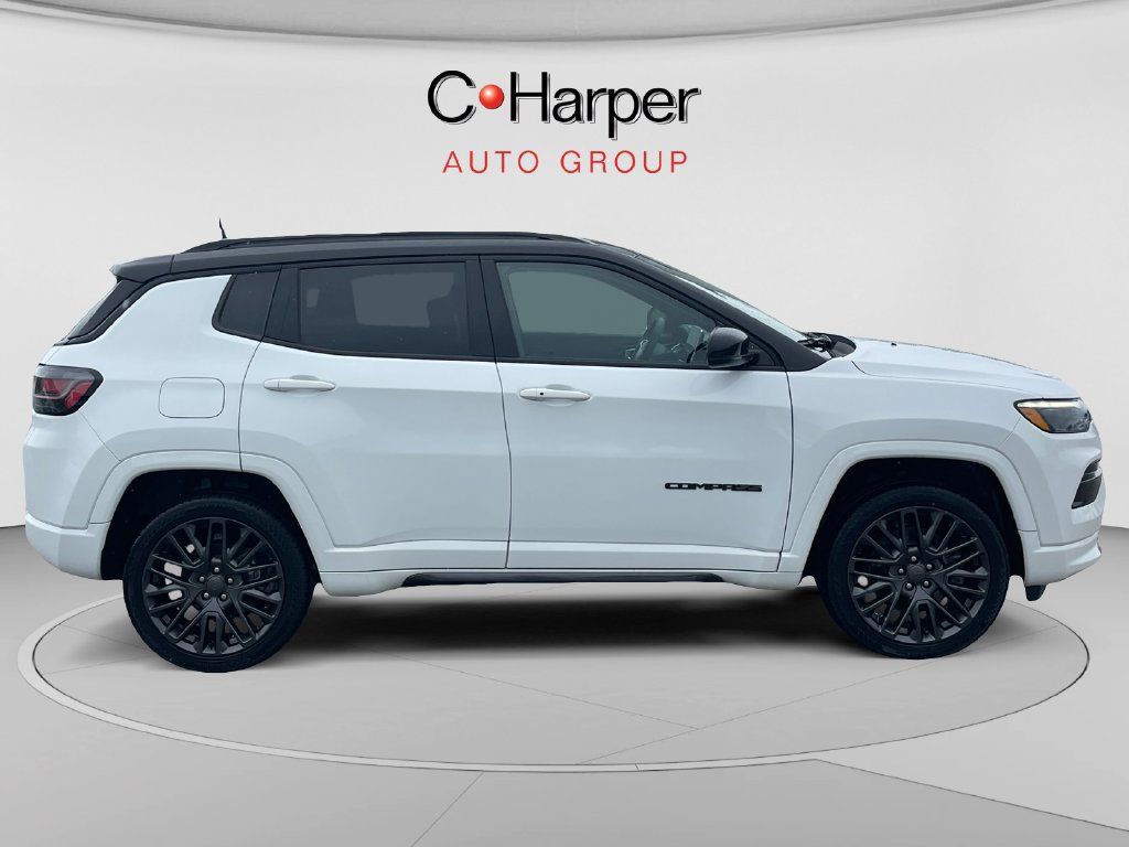 Used 2023 Jeep Compass High Altitude AWD/4WD image 2