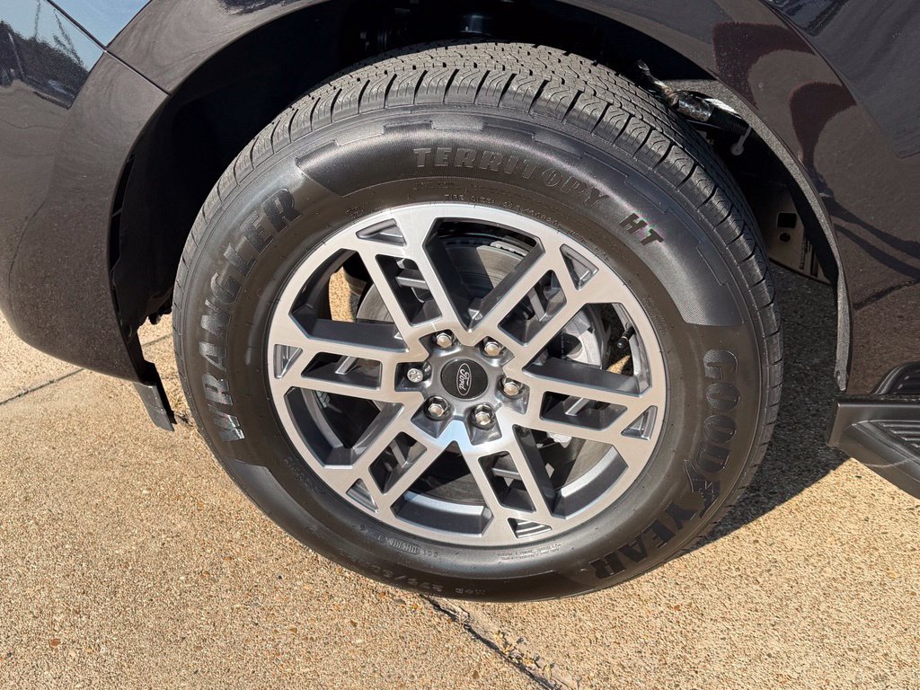 New 2026 Ford Expedition Max Active RWD image 11
