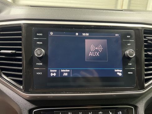 Used 2020 Volkswagen Atlas SEL FWD image 37