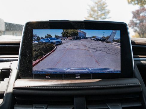 Used 2021 GMC Yukon SLE RWD image 19
