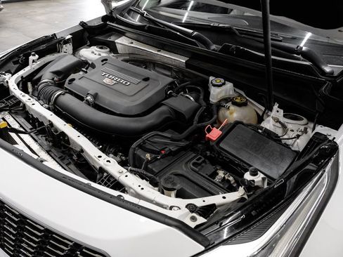 Used 2021 Cadillac XT4 Premium Luxury FWD image 56