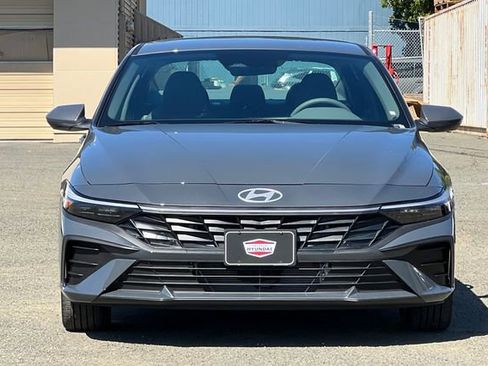 New 2026 Hyundai Elantra Blue FWD image 3