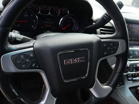 Used 2016 GMC Yukon SLT w/ Open Road Package AWD/4WD image 29