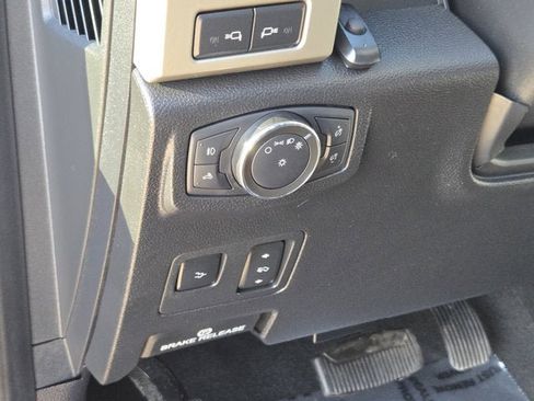 Used 2020 Ford F250 Lariat w/ Tremor Off-Road Package image 23