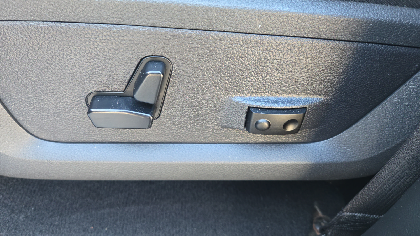 Used 2012 RAM 1500 Classic SLT AWD/4WD image 21