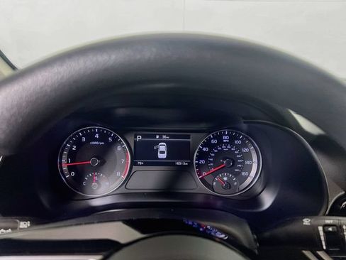 Used 2024 Kia Forte LXS FWD image 9