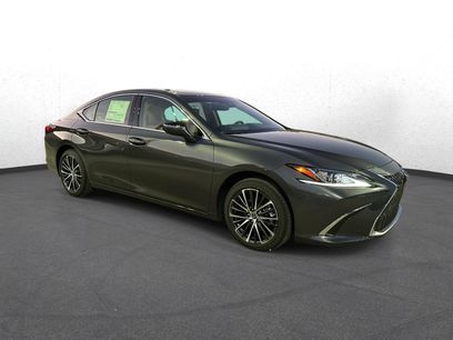 New 2025 Lexus ES 350 w/ Premium Package