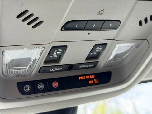 Used 2022 GMC Acadia AT4 w/ Technology Package AWD/4WD image 16