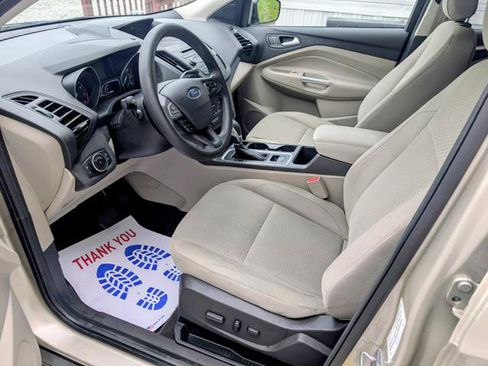 Used 2018 Ford Escape SE FWD image 5