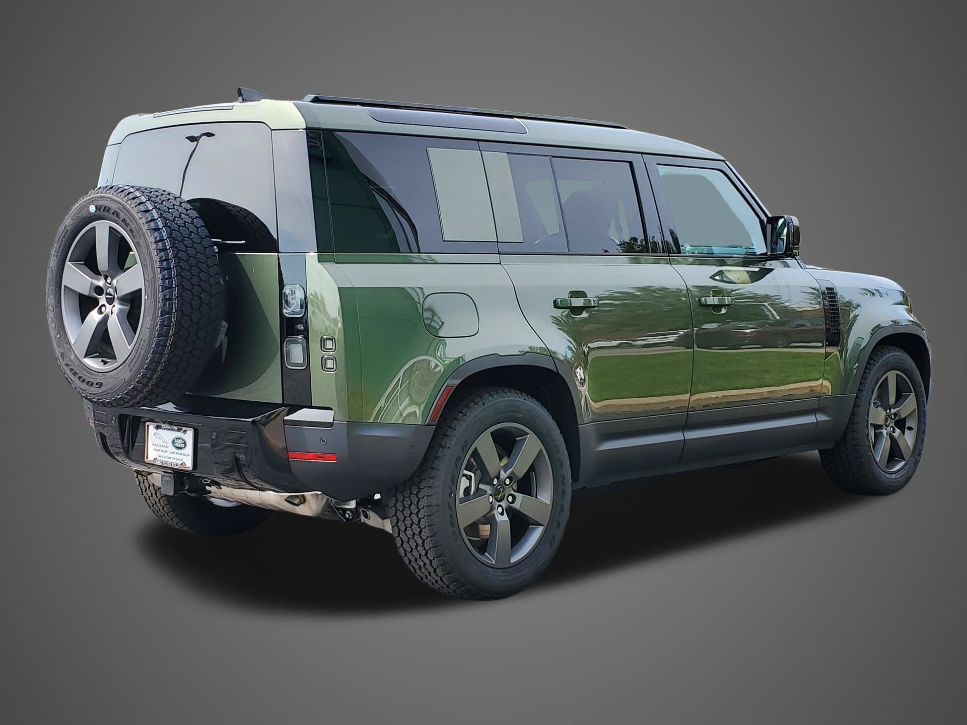 New 2026 Land Rover Defender 110 S AWD/4WD image 5