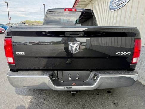 Used 2017 RAM 1500 Classic SLT image 5