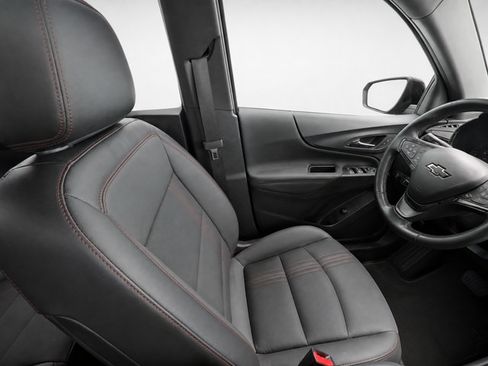 Used 2022 Chevrolet Equinox RS FWD image 17
