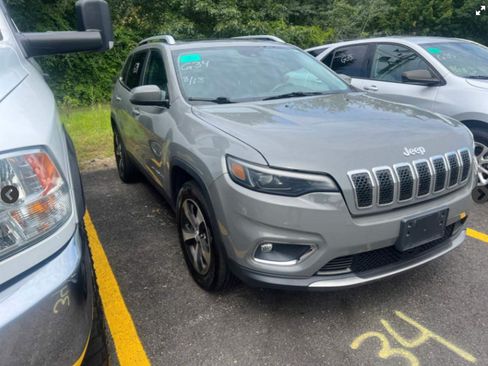 Used 2021 Jeep Cherokee Limited w/ Trailer Tow Group AWD/4WD image 2