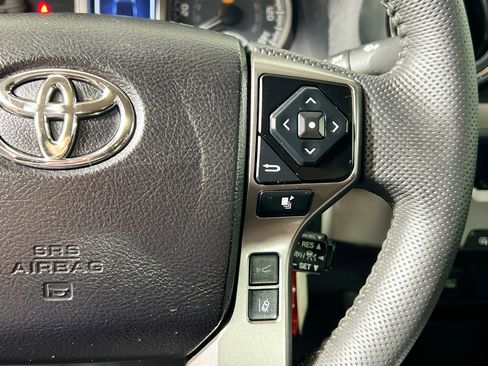 Used 2022 Toyota Tacoma SR5 image 19