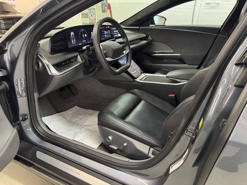 Used 2024 Lucid Air Touring AWD/4WD image 6