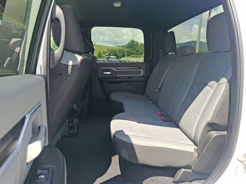 Used 2022 RAM 3500 Big Horn AWD/4WD image 10