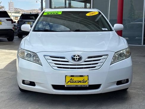 Used 2007 Toyota Camry XLE FWD image 7