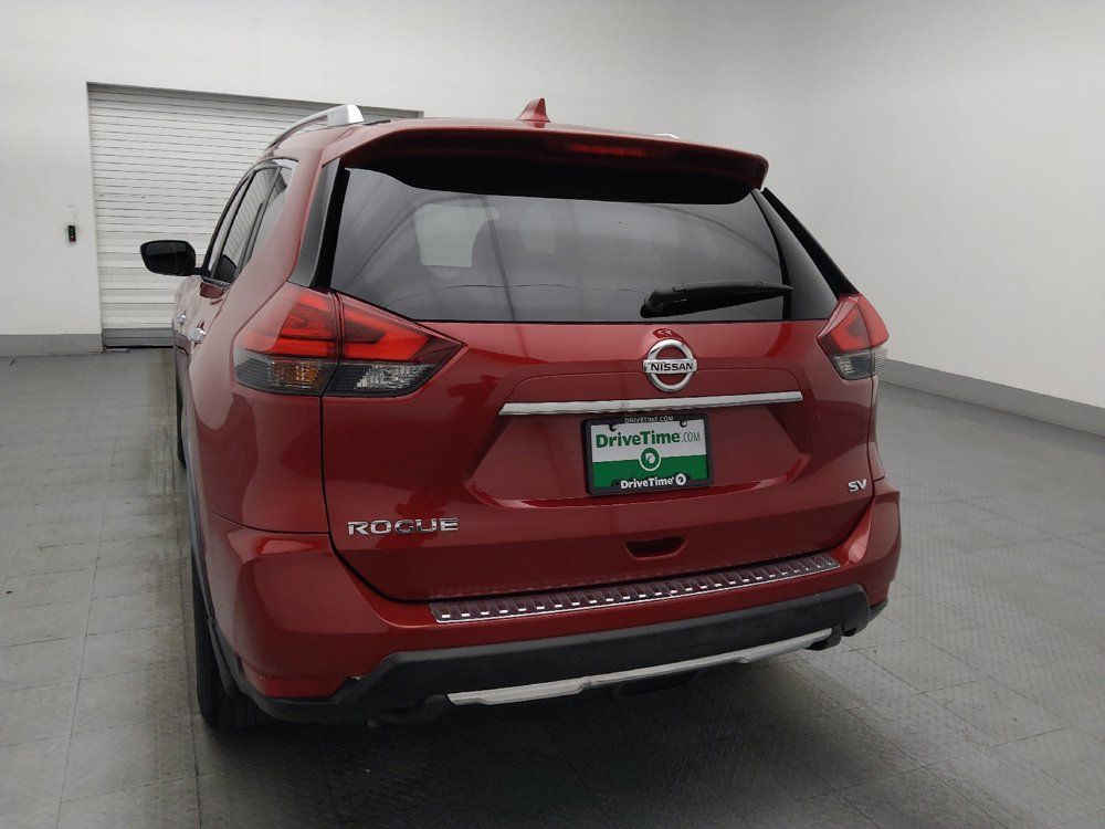 Used 2017 Nissan Rogue SV FWD image 6