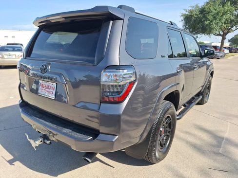 Used 2022 Toyota 4Runner SR5 Premium w/ Moonroof Package RWD image 6