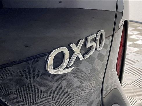 Used 2020 INFINITI QX50 Luxe w/ Cargo Package AWD/4WD image 31