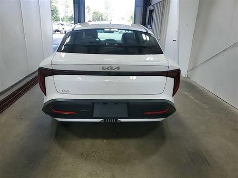 Used 2025 Kia K4 LXS image 5