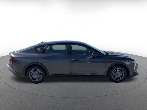 Used 2025 Nissan Altima 2.5 SV FWD image 16