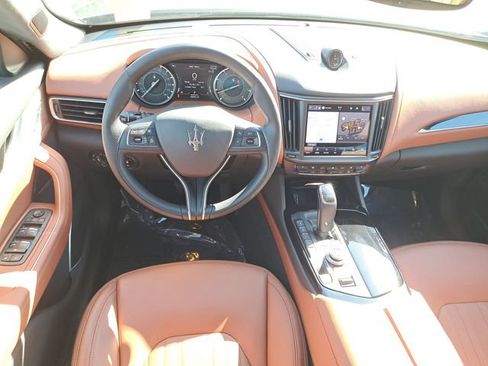 Used 2023 Maserati Levante GT image 16