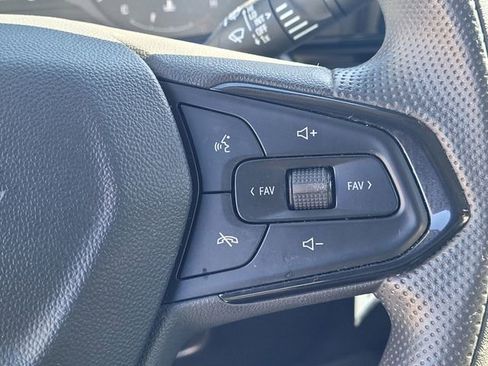 Used 2024 Chevrolet Trax LS image 14