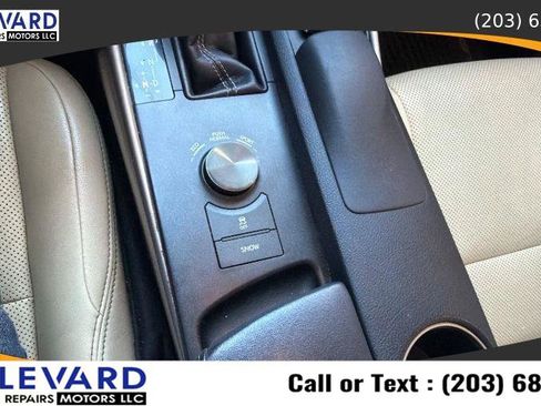 Used 2016 Lexus IS 300 AWD w/ Navigation System Package image 18