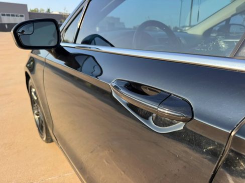 Used 2018 Ford Fusion SE w/ Fusion SE Technology Package FWD image 15